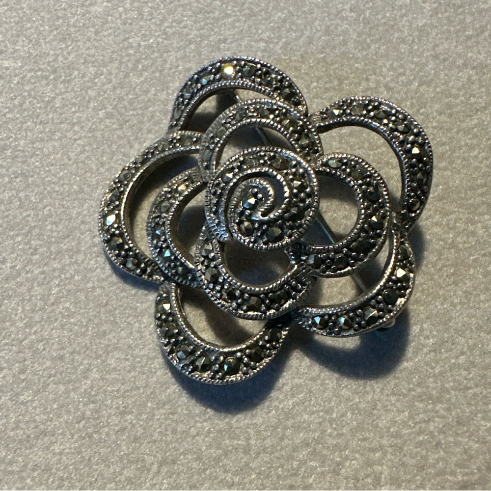 Vintage Chapel Zenray Sterling Silver Marcasite Rose Flower Brooch Tux Pin 925